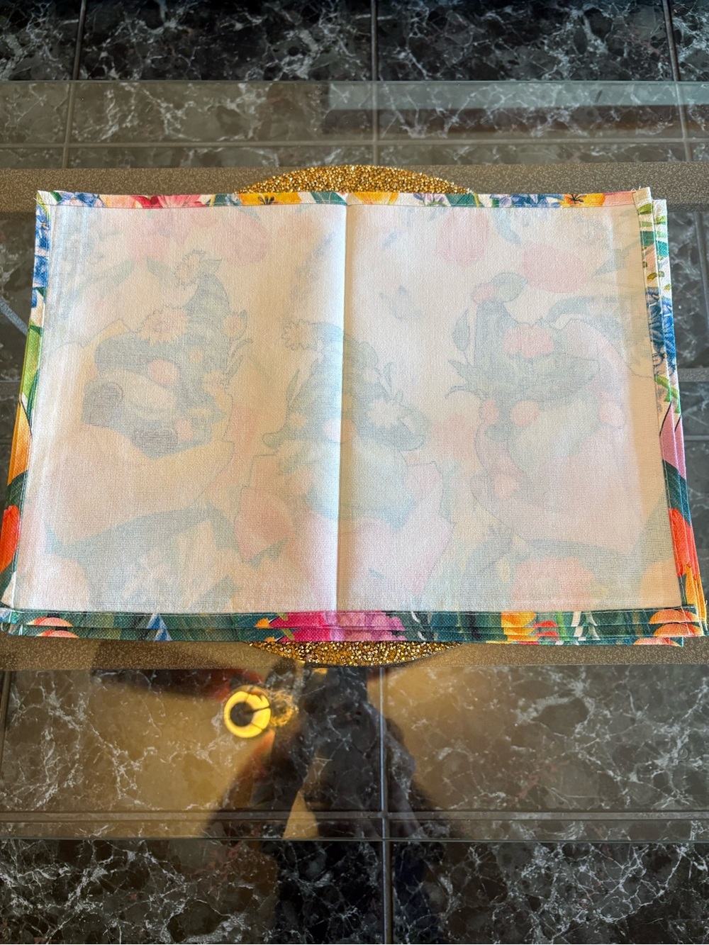 Set of 6 Floral Placemats NWT Gnome and Tulips Multicolor Garden Print 12x18” - Picture 4 of 5